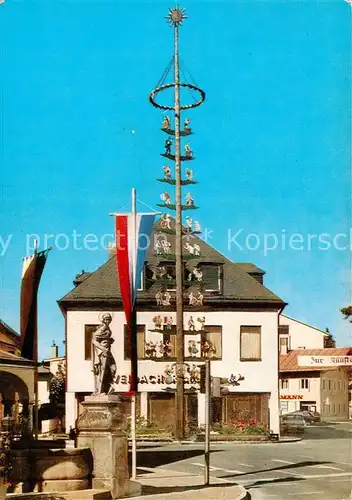 AK / Ansichtskarte  Prien_Chiemsee Maibaum am Marktplatz Prien Chiemsee