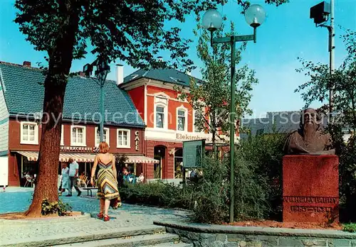 AK / Ansichtskarte  Hilden_Duesseldorf Wilhelm Fabry Denkmal am Markt Hilden Duesseldorf