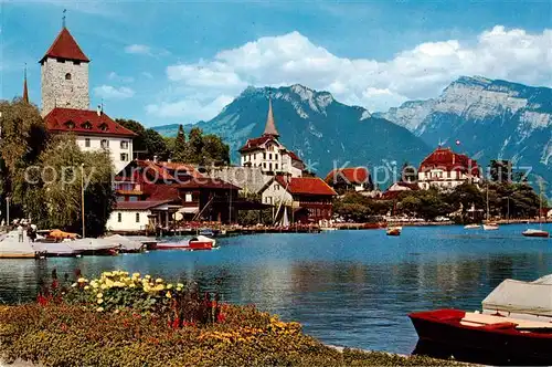 AK / Ansichtskarte Spiez_Thunersee_BE Uferpartie am See Blick zur Kirche Sigriswiler Rothorn Niederhorn Berner Alpen Spiez_Thunersee_BE