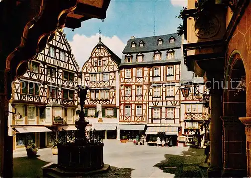 AK / Ansichtskarte  Bernkastel-Kues_Berncastel Marktplatz Brunnen 