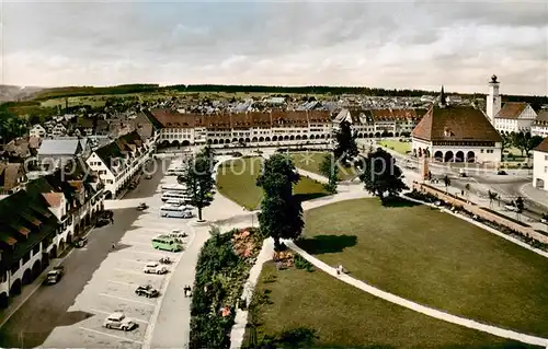 AK / Ansichtskarte  Freudenstadt Unterer Markt mit Stadt und Rathaus Freudenstadt