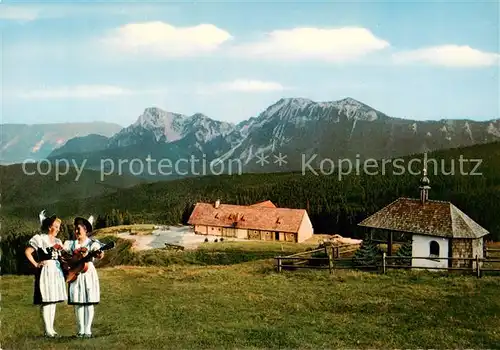 AK / Ansichtskarte 73813634 Zwiesel__Niederbayern Stoisser Alm mit Blick zum Untersberg Hochstaufen und Zwiesel 