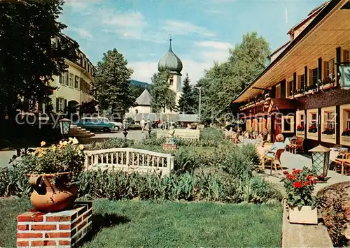 AK / Ansichtskarte 73813709 Hinterzarten Gasthaus und Kirche Hinterzarten