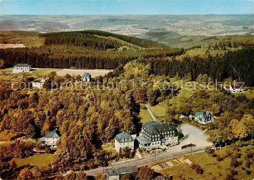 AK / Ansichtskarte 73813958 Wilnsdorf-Wilgersdorf Fliegeraufnahme mit Berghotel Ruedgen Wilnsdorf-Wilgersdorf