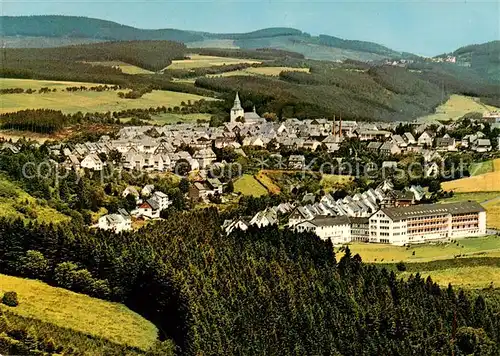 AK / Ansichtskarte  Winterberg_Hochsauerland Fliegeraufnahme mit Gaststaette Kahler Asten Winterberg_Hochsauerland