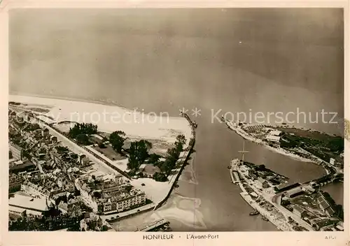 AK / Ansichtskarte Honfleur Avant Port Vue aerienne Honfleur