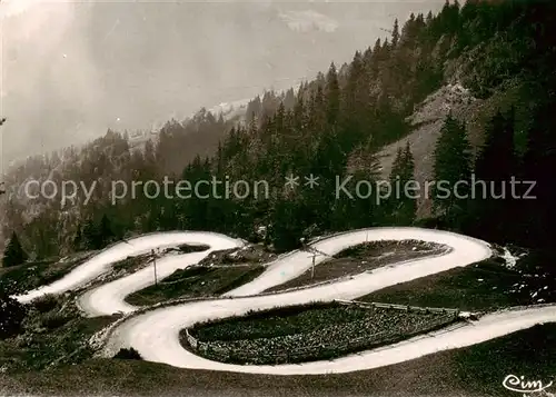 AK / Ansichtskarte Aravis_Col_des_La_Clusaz_74_Haute Savoie Descente des Aravis Les Lacets de la Giettaz 