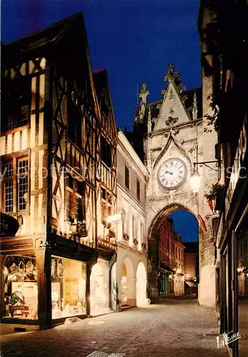 AK / Ansichtskarte Auxerre_89 La tour de lHorloge ou tour Gaillarde illuminee 