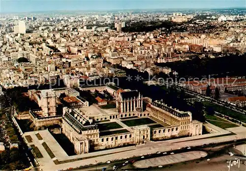 AK / Ansichtskarte Vincennes_94 Vue generale aerienne du chateau avecle donjon et la Sainte Chapelle 