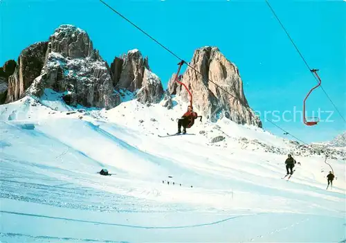 AK / Ansichtskarte 73814652 Sessellift_Chairlift_Telesiege Passo Sella Gruppo del Sassolungo 