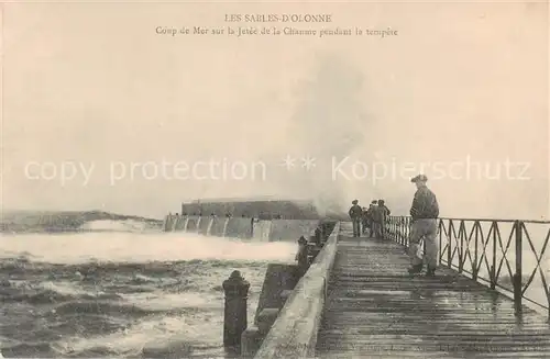 AK / Ansichtskarte Les_Sables d_Olonne_85 Coup de Mer sur la Jetee de la Chaume pendant la tempete 