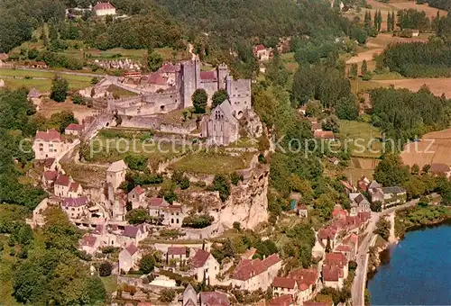 AK / Ansichtskarte Beynac et Cazenac_24 Le Chateau Vue aerienne 