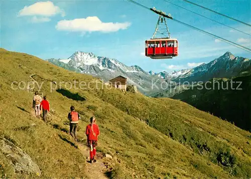 AK / Ansichtskarte  Seilbahn_Cable-Car_Telepherique Davos Flueela Pischabahn gegen Wisshorn und Schwarzhorn 