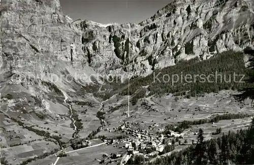 AK / Ansichtskarte Leukerbad_Loueche les Bains_VS mit Luftseilbahn und Gemmipass 