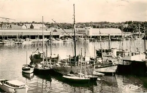AK / Ansichtskarte Concarneau_29_Finistere Le port 
