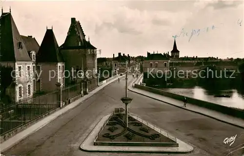 AK / Ansichtskarte La_Fleche_72_Sarthe Hotel de Ville Pont des Carmes 