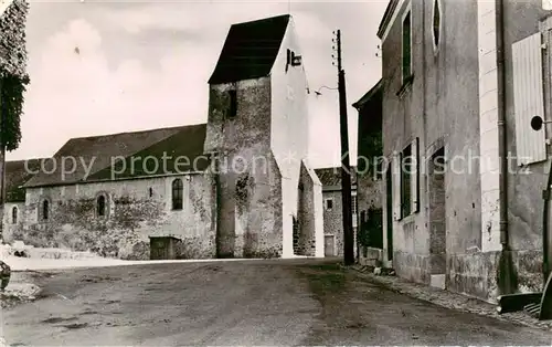 AK / Ansichtskarte Thorigne en Charnie Eglise et la place Thorigne en Charnie