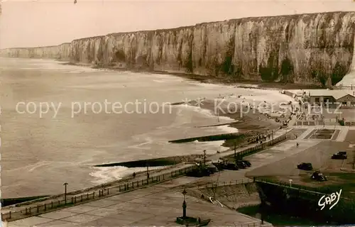 AK / Ansichtskarte Saint Valery en Caux La plage et les falaises vers Dieppe Saint Valery en Caux