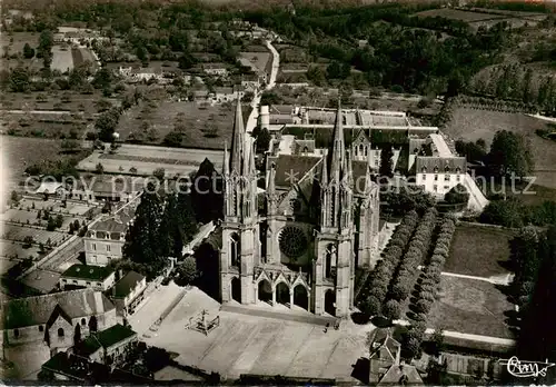 AK / Ansichtskarte  Pontmain_53_Mayenne Vue aerienne La Basilique 