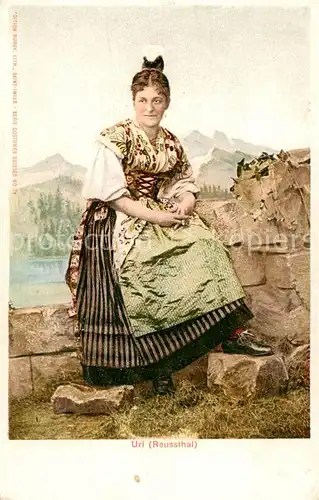 AK / Ansichtskarte Uri_Kanton_UR Trachtenfrau