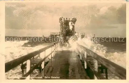 AK / Ansichtskarte  Timmendorfer_Strand Seebruecke bei Ostwind Timmendorfer_Strand