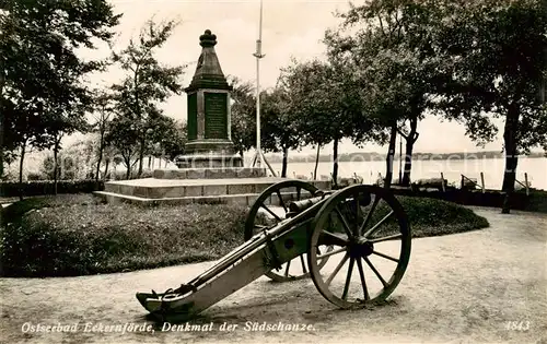 AK / Ansichtskarte 73818081 Eckernfoerde_Ostseebad Denkmal der Suedschanze Kanone 