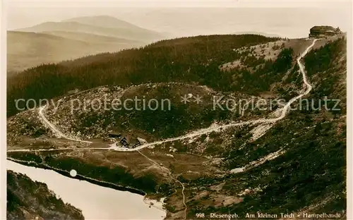 AK / Ansichtskarte 73818277 Riesengebirge_Schlesischer_Teil Kleiner Teich mit der Hampelbaude 