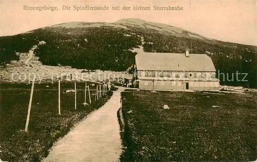 AK / Ansichtskarte 73818344 Riesengebirge_Schlesischer_Teil Die Spindlerbaude mit der kleinen Sturmhaube 