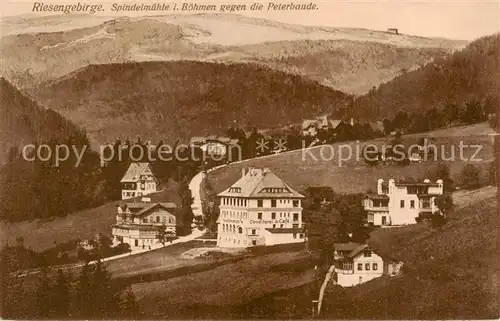 AK / Ansichtskarte 73818345 Riesengebirge_Schlesischer_Teil Spindelmuehle mit der Peterbaude 