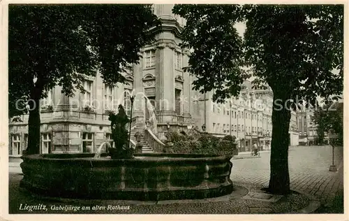 AK / Ansichtskarte 73818367 Liegnitz_Legnica_PL Gabeljuerge am alten Rathaus Feldpost 