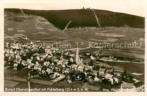 AK / Ansichtskarte 73819256 Oberwiesenthal_Erzgebirge Fliegeraufnahme mit Fichtelberg Oberwiesenthal Erzgebirge