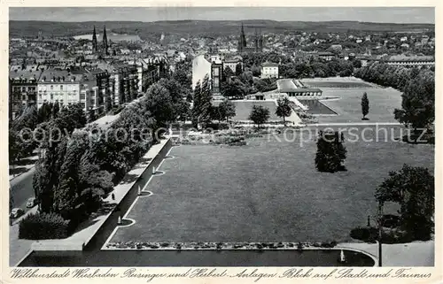 AK / Ansichtskarte  Wiesbaden Reisinger und Herbert Anlagen mit Stadt und Taunusblick Wiesbaden