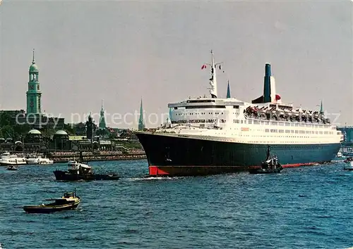 AK / Ansichtskarte 73819440 Dampfer_Oceanliner Hamburg Hafen mit Queen Elizabeth 2 