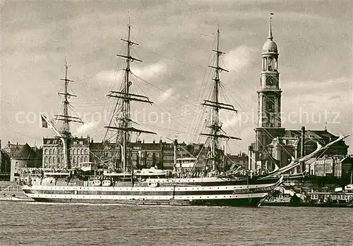 AK / Ansichtskarte 73819472 Segelschiffe Hamburg AMERIGO VESPUCCI 