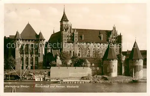 AK / Ansichtskarte  Marienburg__Westpreussen_Malbork_PL Hochschloss und Remter Westseite 