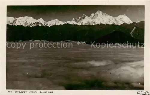 AK / Ansichtskarte 73820033 Mount_Everest_8848m_Nepal Blick vom Singalila 
