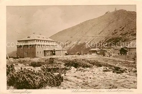 AK / Ansichtskarte 73820139 Riesengebirge_Schlesischer_Teil Schlesierhaus mit Schneekoppe 