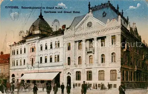 AK / Ansichtskarte  Ujvidek_Novi_Sad_Novoy_Sada_Serbia Takarekpenztar es Grand Hotel 