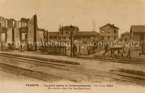 AK / Ansichtskarte Verdun__55_Meuse La gare apres le bobardement 