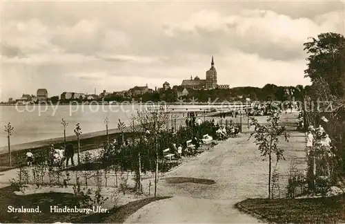 AK / Ansichtskarte  Stralsund Hindenburg Ufer 