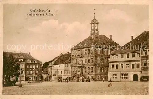 AK / Ansichtskarte 73820969 Bischofswerda Marktplatz mit Rathaus Bischofswerda