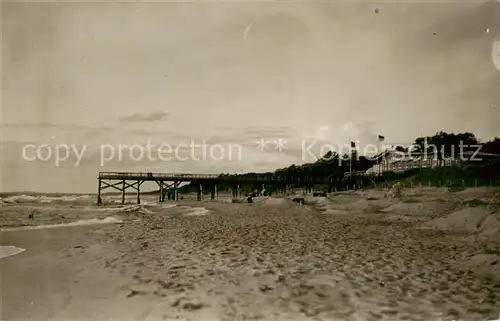 AK / Ansichtskarte  Neuhaeuser_Ostpreussen_Osteebad_PL Strand Seebruecke 