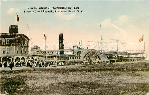 AK / Ansichtskarte  Rockaway_Beach_New_York_USA Crowds Landing at Steeplechase Pier from Steamer Grand Republic 