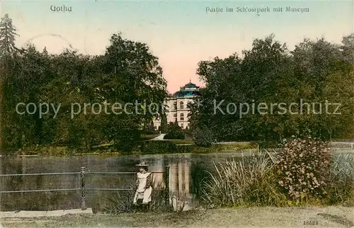 AK / Ansichtskarte  Gotha__Thueringen Partie im Schlosspark mit Museum 