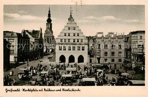 AK / Ansichtskarte  Greifswald Marktplatz mit Rathaus und Nicolaikirche Greifswald