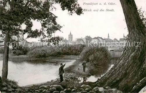 AK / Ansichtskarte 73821369 Frankfurt_Oder Blick auf die Stadt Uferpartie am Fluss Frankfurt Oder