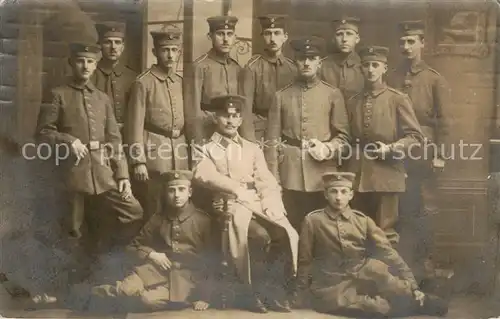 AK / Ansichtskarte  Erfurt Soldaten Gruppenbild Feldpost Erfurt