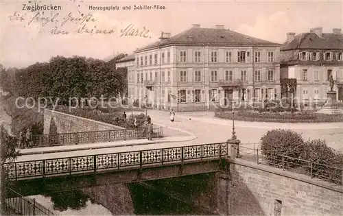 AK / Ansichtskarte  Zweibruecken_Pfalz Herzogsplatz und Schiller Allee Zweibruecken Pfalz