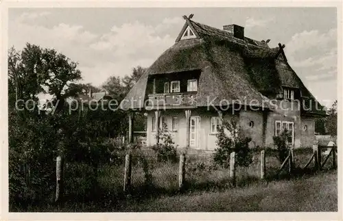 AK / Ansichtskarte  Ahrenshoop_Ostseebad Haus Strohschnitter Ahrenshoop_Ostseebad