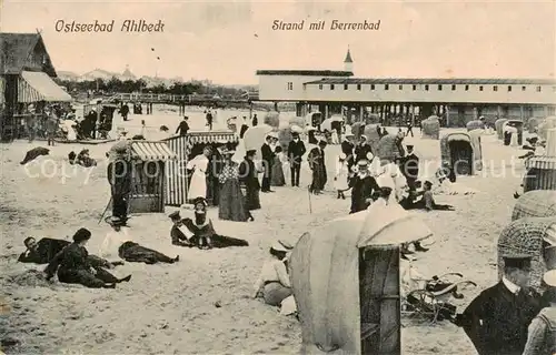 AK / Ansichtskarte  Ahlbeck_Ostseebad Strand mit Herrenbad Ahlbeck_Ostseebad